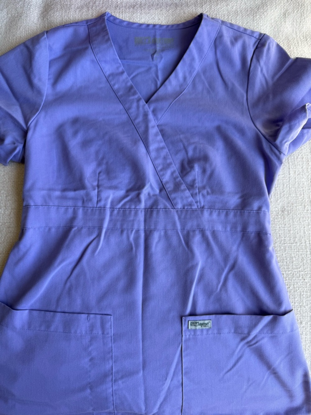 Grey's Anatomy Lavender Scrub SET - Picture 2 of 3